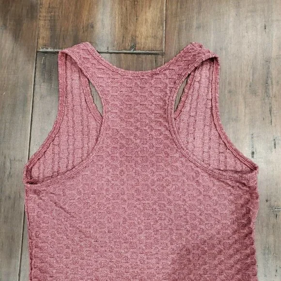 Womens Quilted Burgandy Tank Top Size L/XL Light Weight Summer Top Shirt - Picture 3 of 8